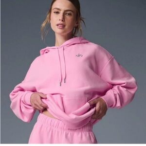 NWOT ALO Sweet Pink accolade Hoodie by Alo Yoga